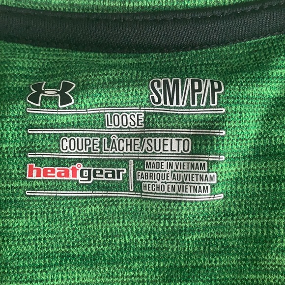 new underarmour loose heat gear - Picture 2 of 2